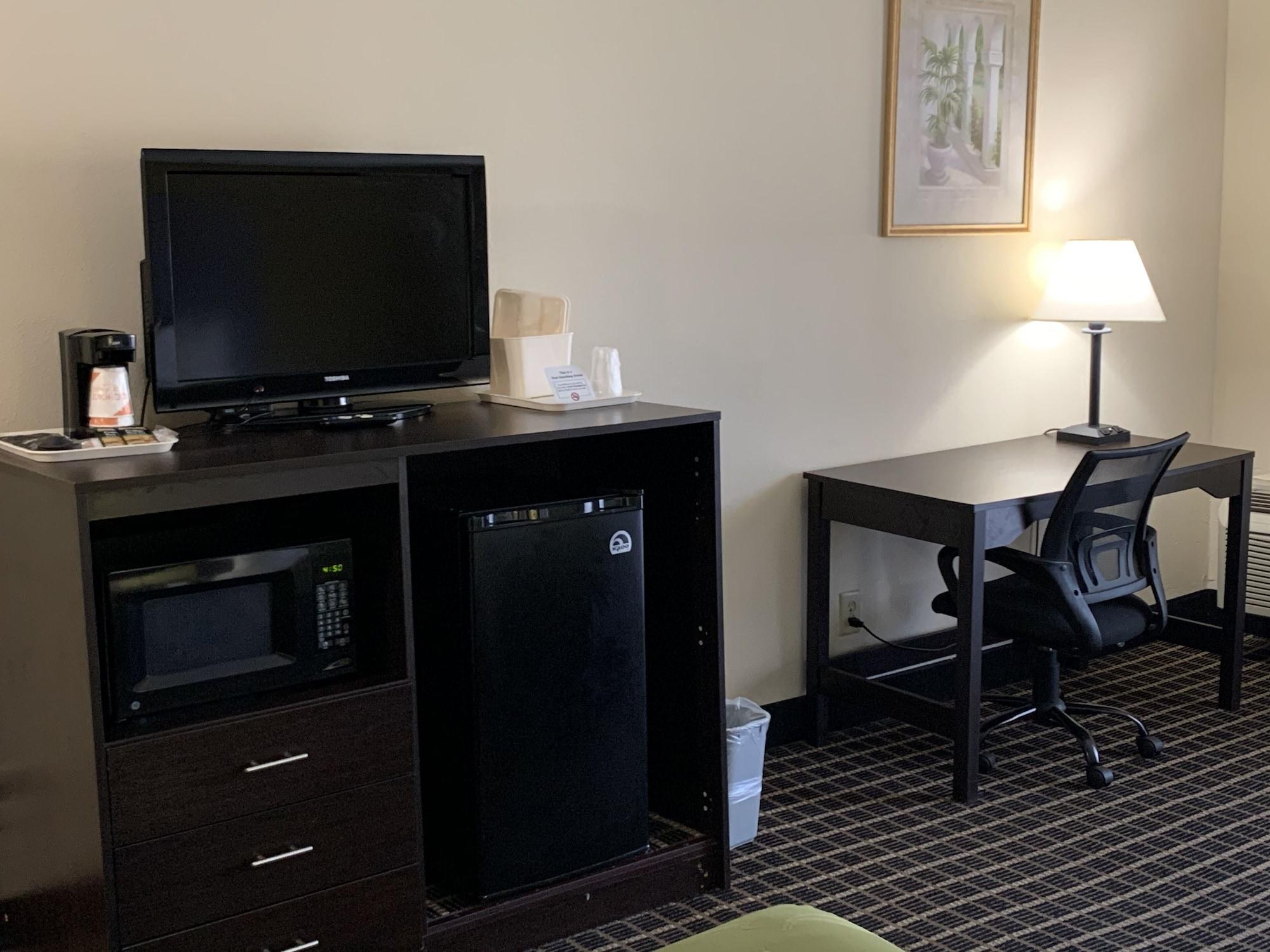 Hotel Quality & Pensacola Bayview