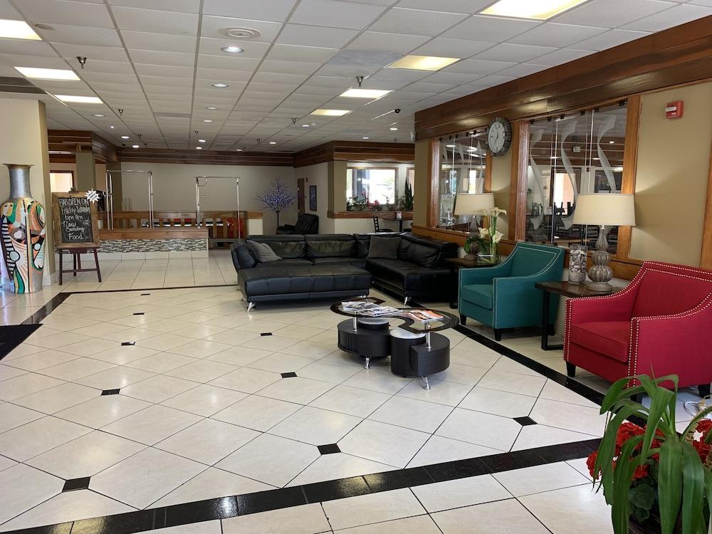 Hotel Quality & Pensacola Bayview